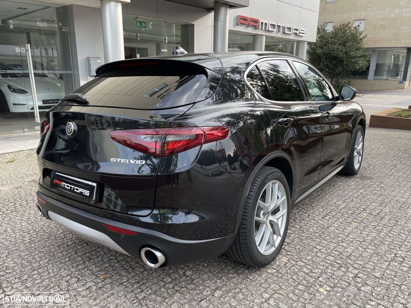 Alfa Romeo Stelvio 2.0 Turbo 16V AT8-Q4 First Edition - 5
