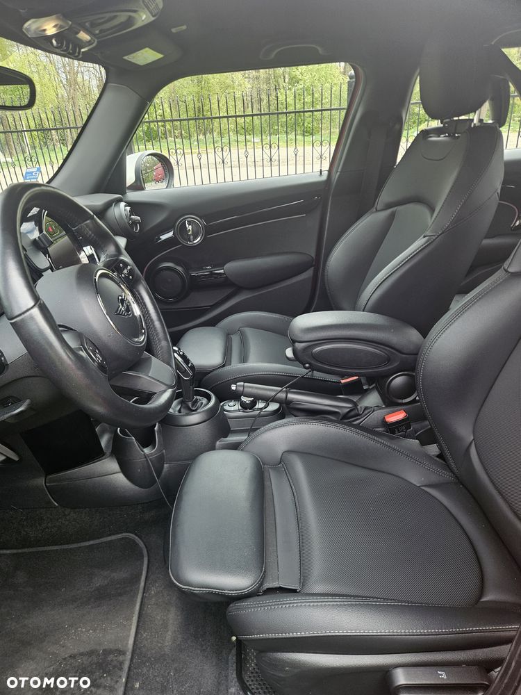 MINI Cooper Classic Trim - 19