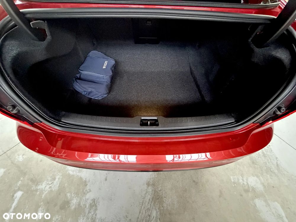 Volvo S60 T4 R-Design - 22