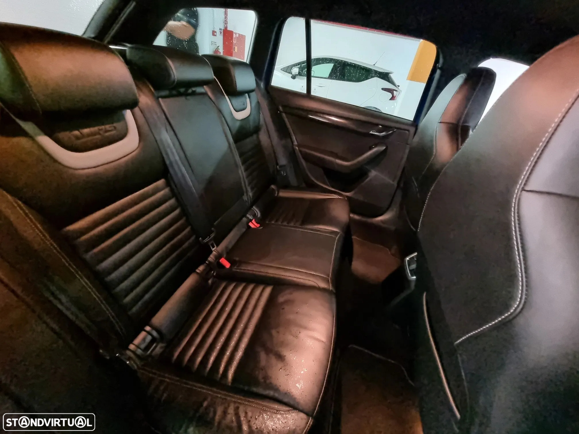 Skoda Octavia Break 2.0 TDI 4x4 DSG RS - 33