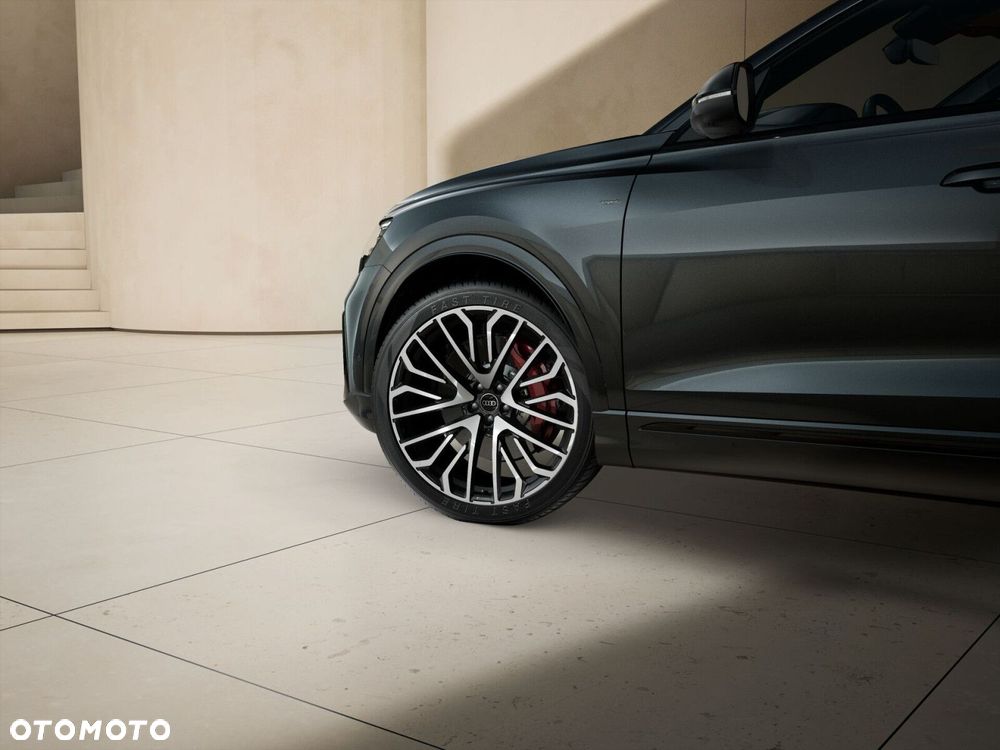 Audi Q8 - 6