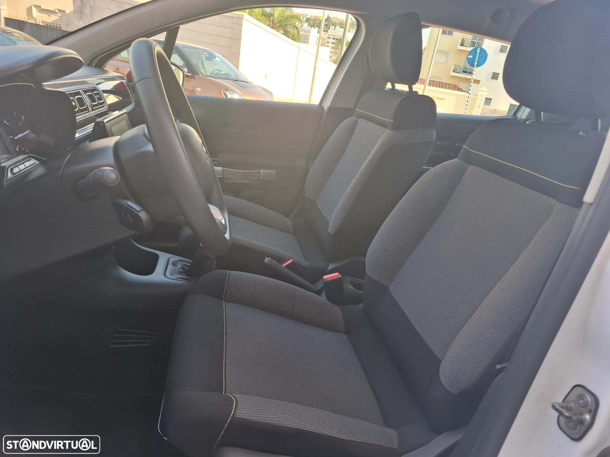 Citroën C3 1.2 PureTech Feel - 25