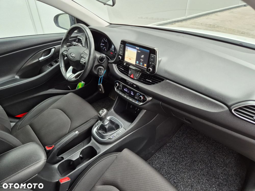 Hyundai i30 1.4 T-GDI Premium - 26