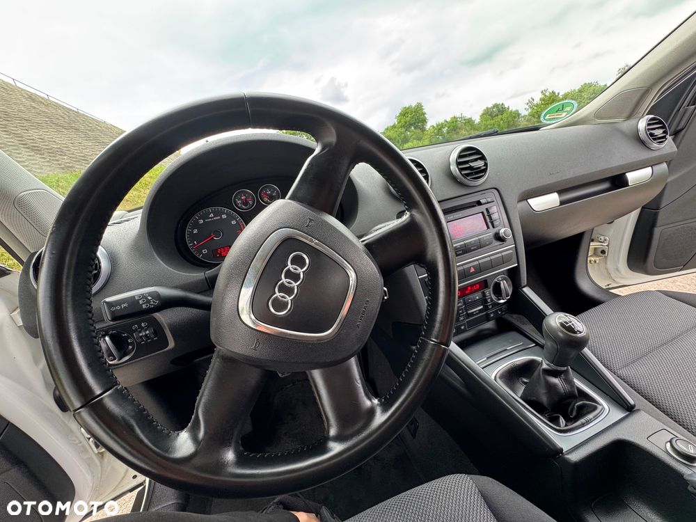 Audi A3 Sportback - 15