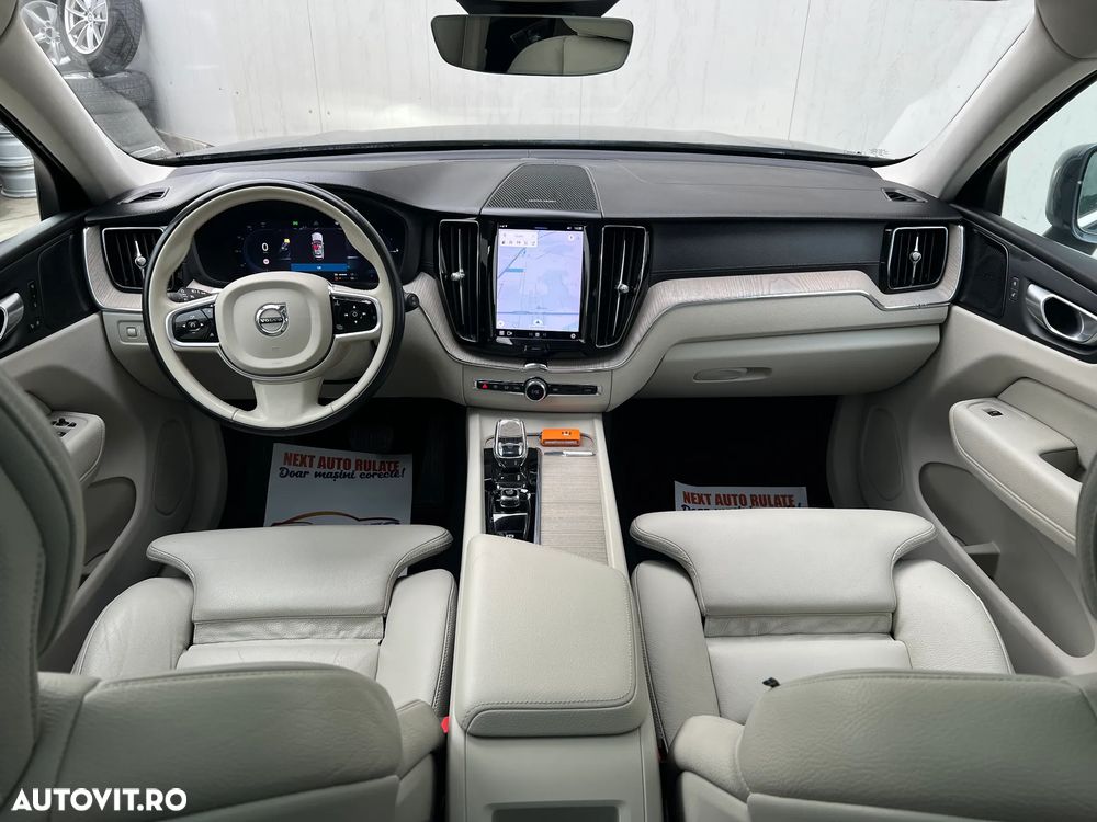 Volvo XC 60 T6 AWD Recharge Geartronic Inscription - 13