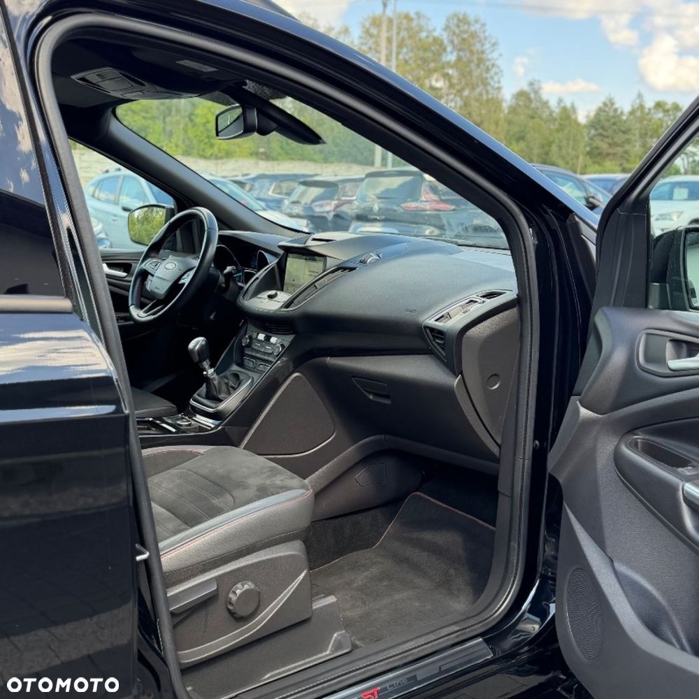 Ford Kuga - 33