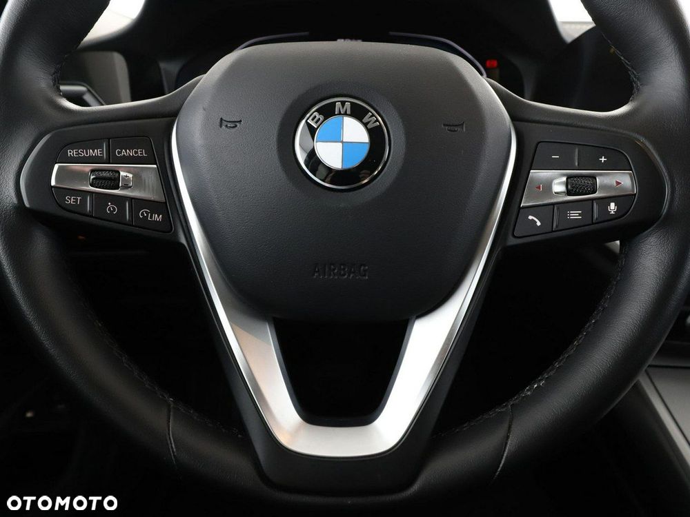 BMW Seria 3 320e Advantage - 22