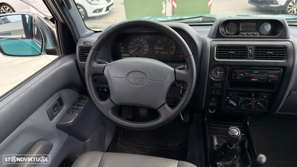 Toyota Land Cruiser 3.0 TD Pack 2 - 16