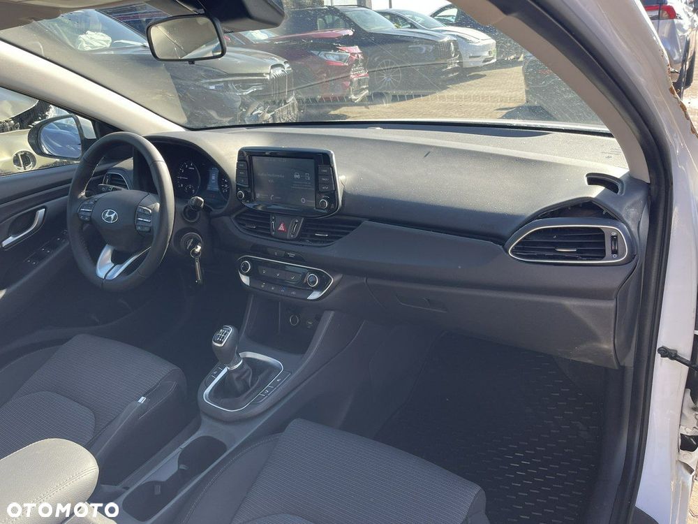 Hyundai i30 1.5 DPI Comfort - 15