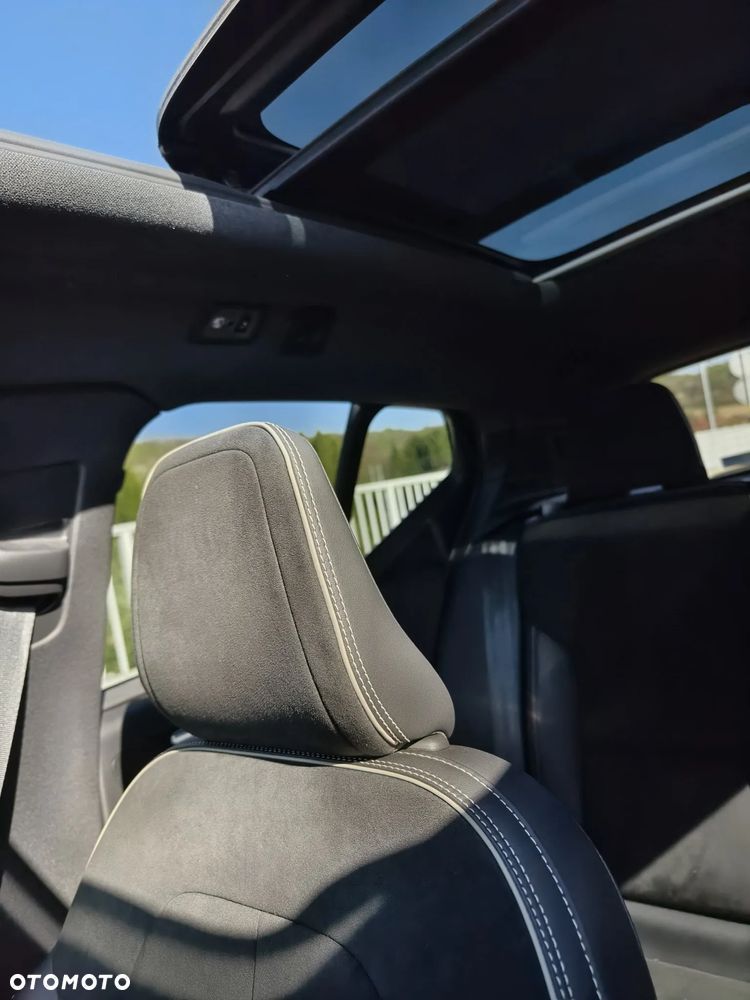 Volvo XC 40 T5 AWD R-Design - 16
