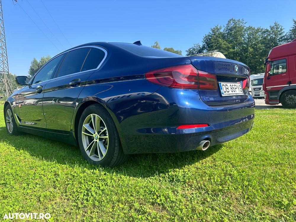 BMW Seria 5 520d Aut. Sport Line - 7