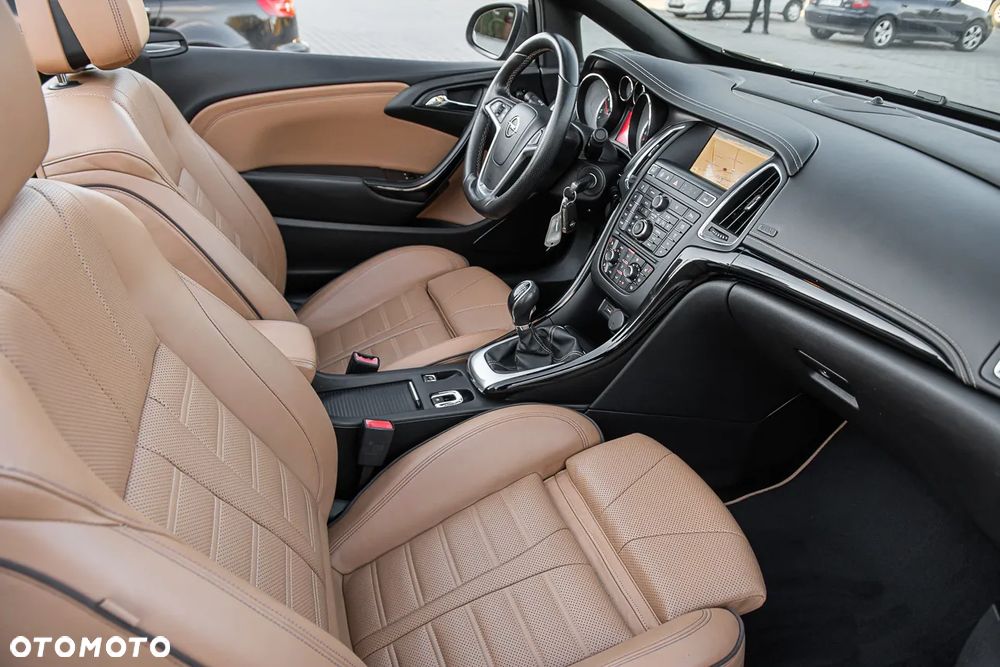 Opel Cascada 2.0 CDTI Cosmo S&S - 28