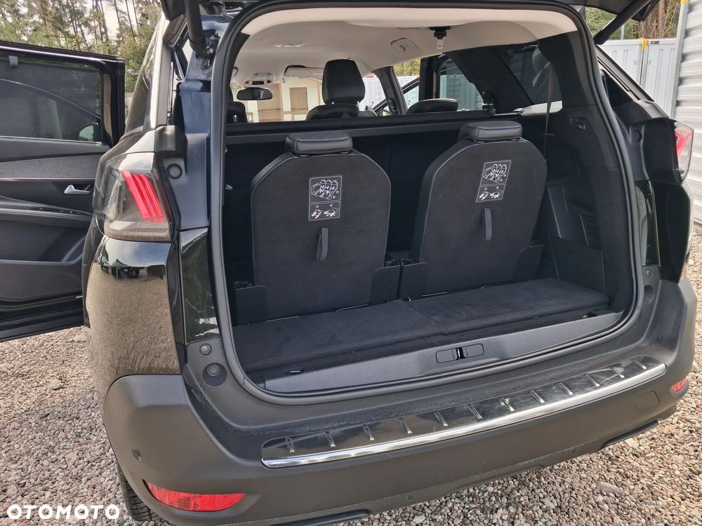 Peugeot 5008 - 11