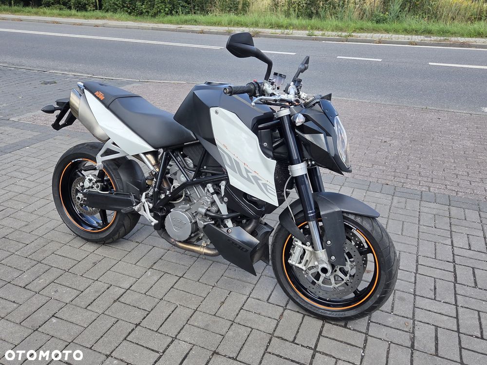 KTM Super Duke - 10