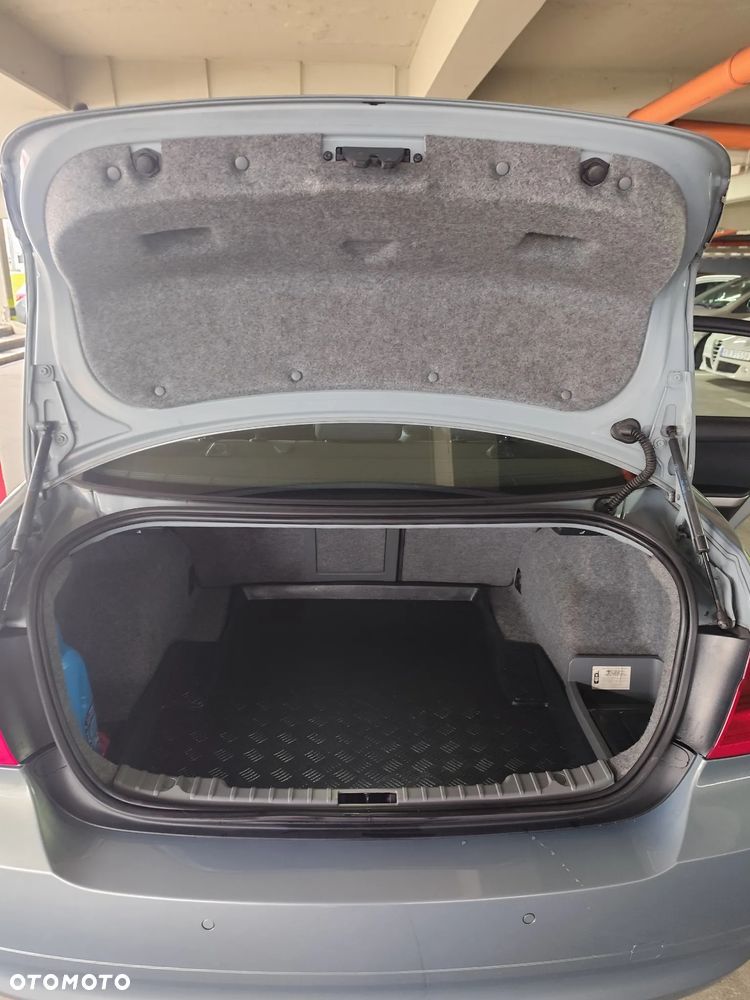 BMW Seria 3 320d - 8