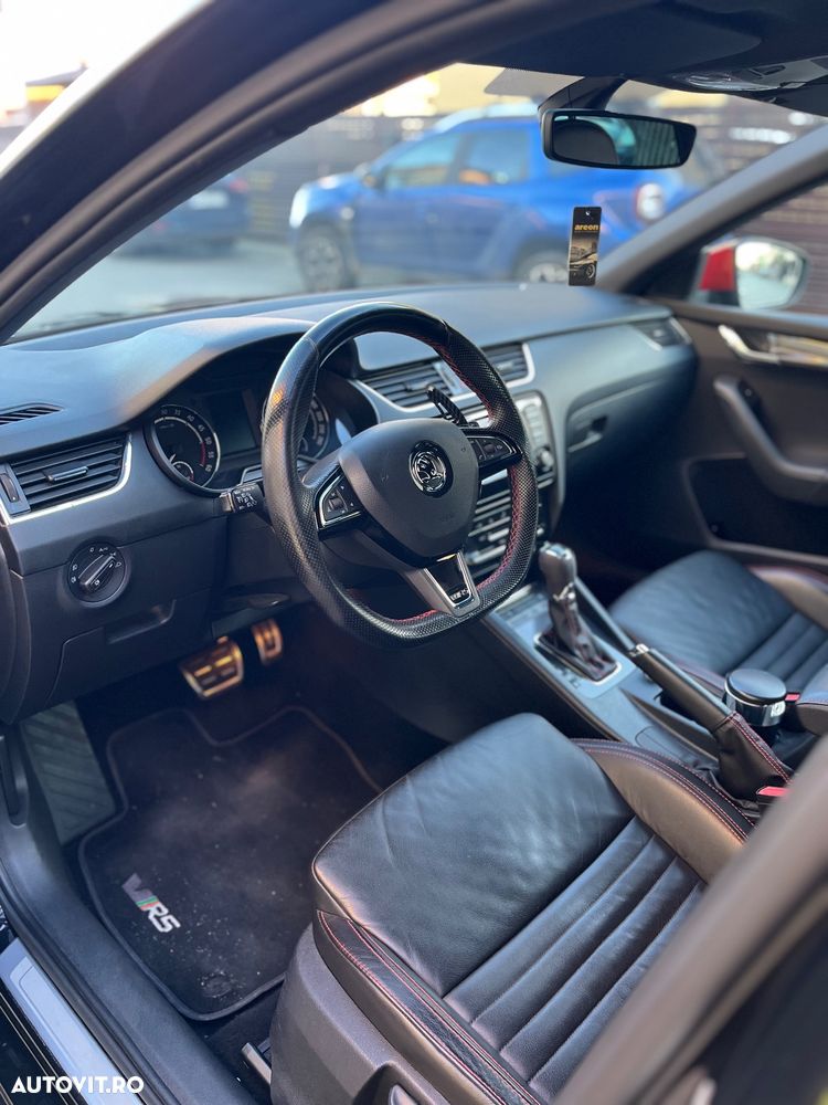 Skoda Octavia 2.0 TDI DSG RS - 7