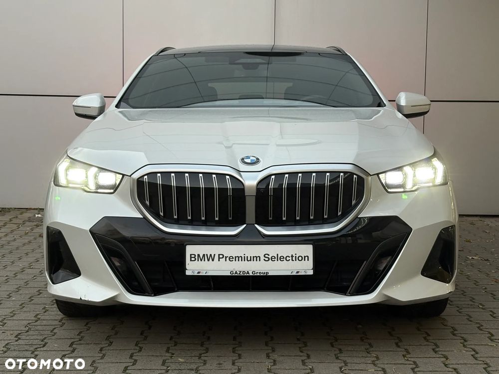 BMW Seria 5 520d xDrive mHEV M Sport - 2