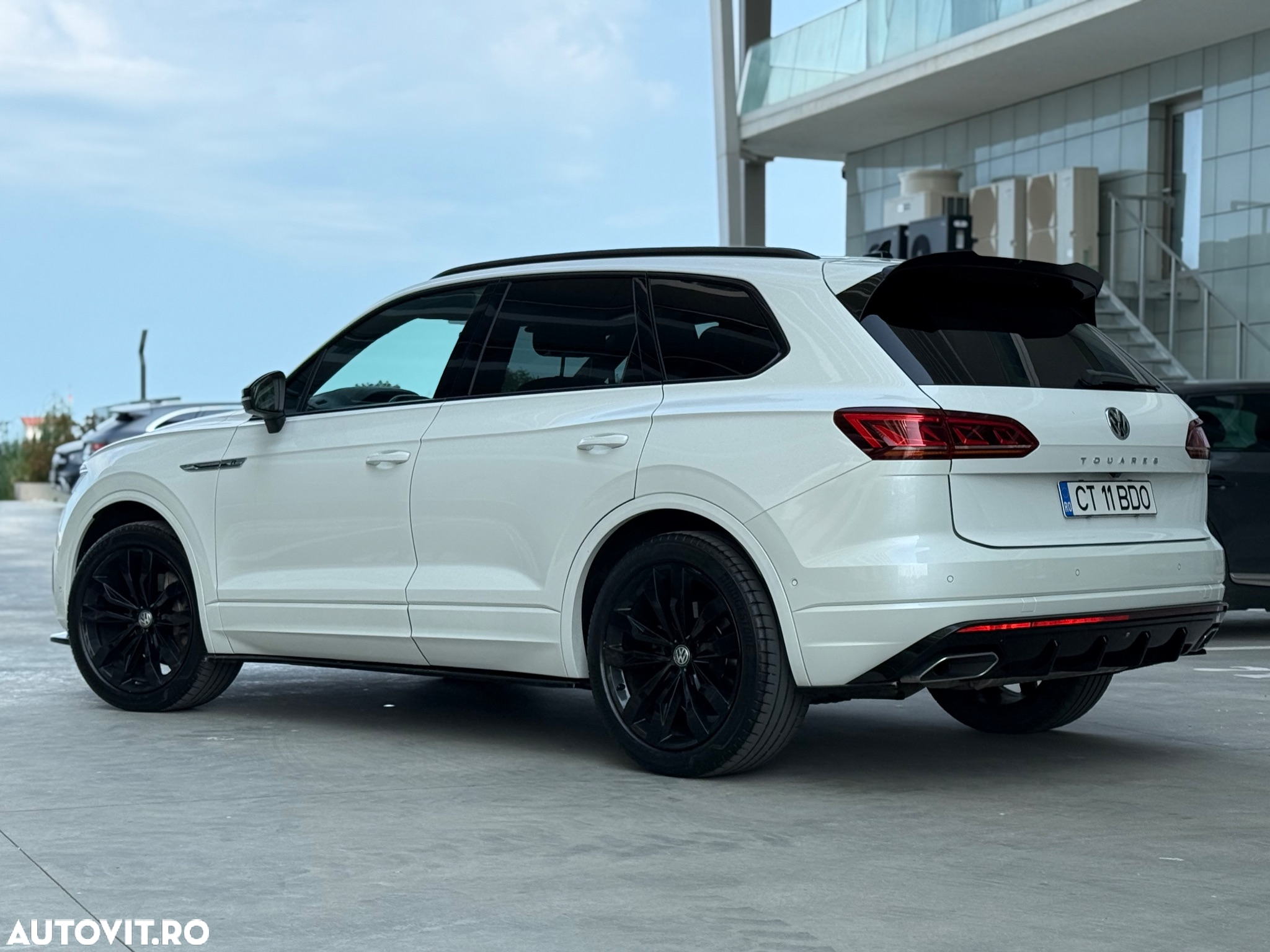 Volkswagen Touareg V6 TDI R-Style - 4