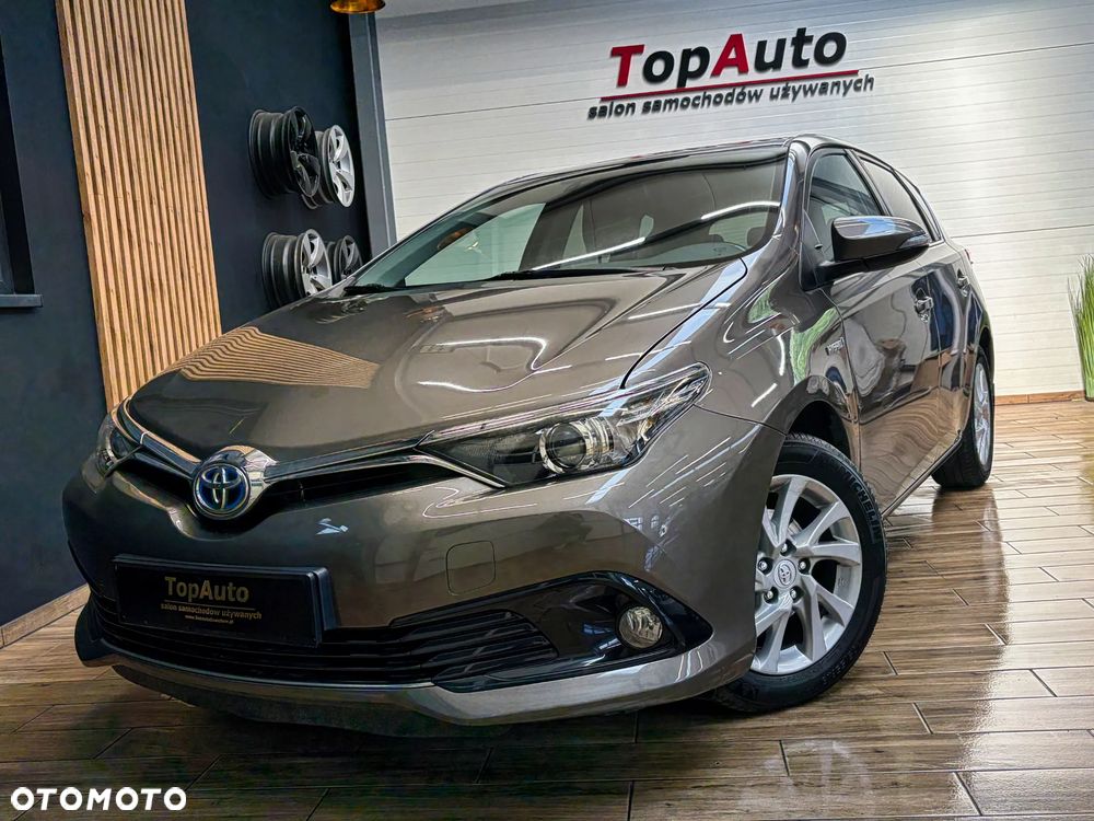 Toyota Auris - 1