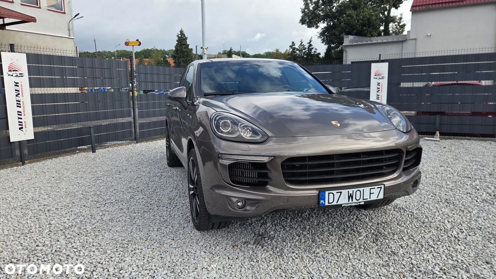 Porsche Cayenne Platinum Edition - 1