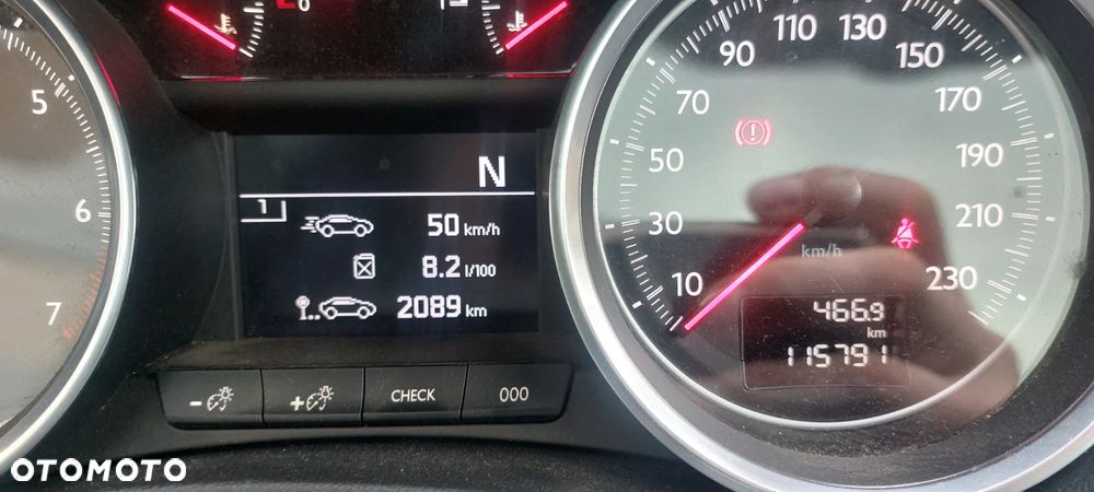 Peugeot 508 1.6 e-THP Allure S&S - 15