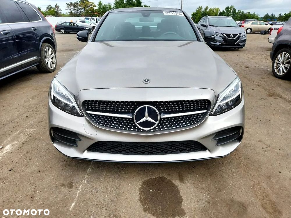 Mercedes-Benz Klasa C 300 T 4Matic 9G-TRONIC Exclusive - 6