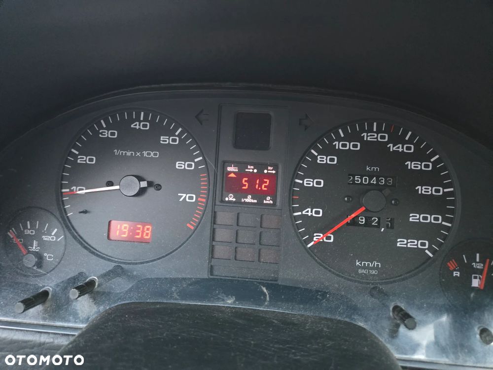 Audi 80 2.0 E - 7