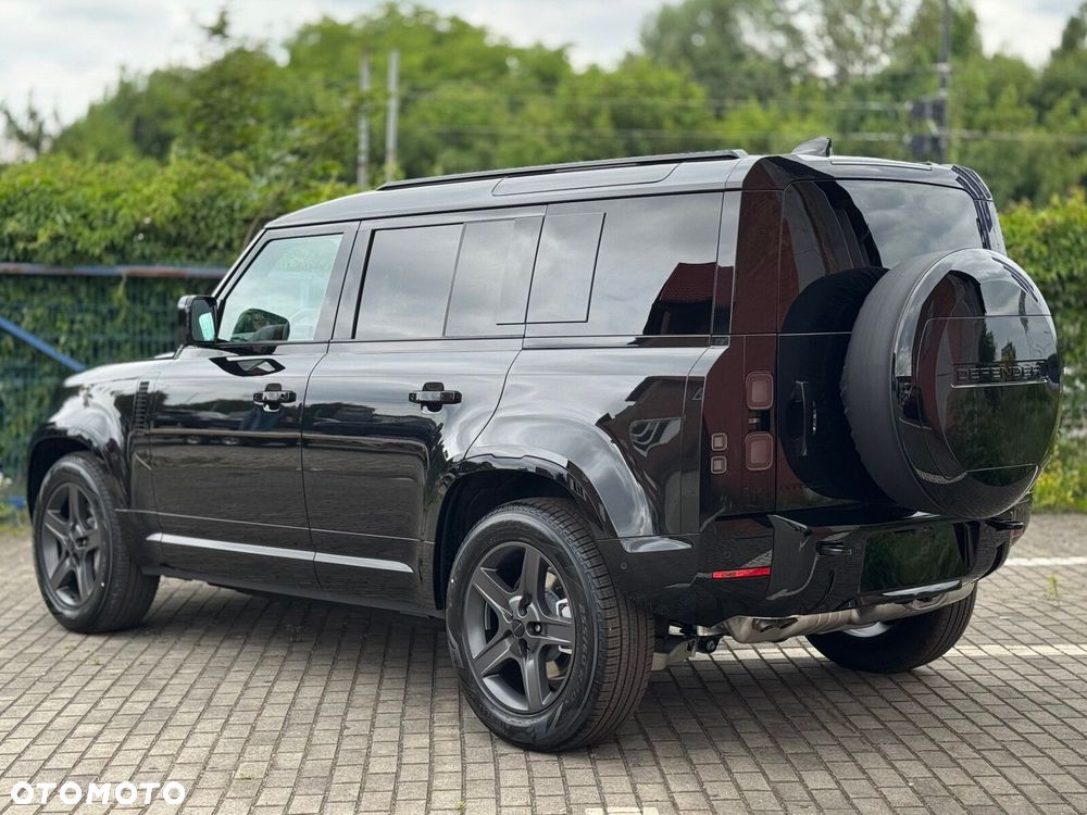 Land Rover Defender - 3