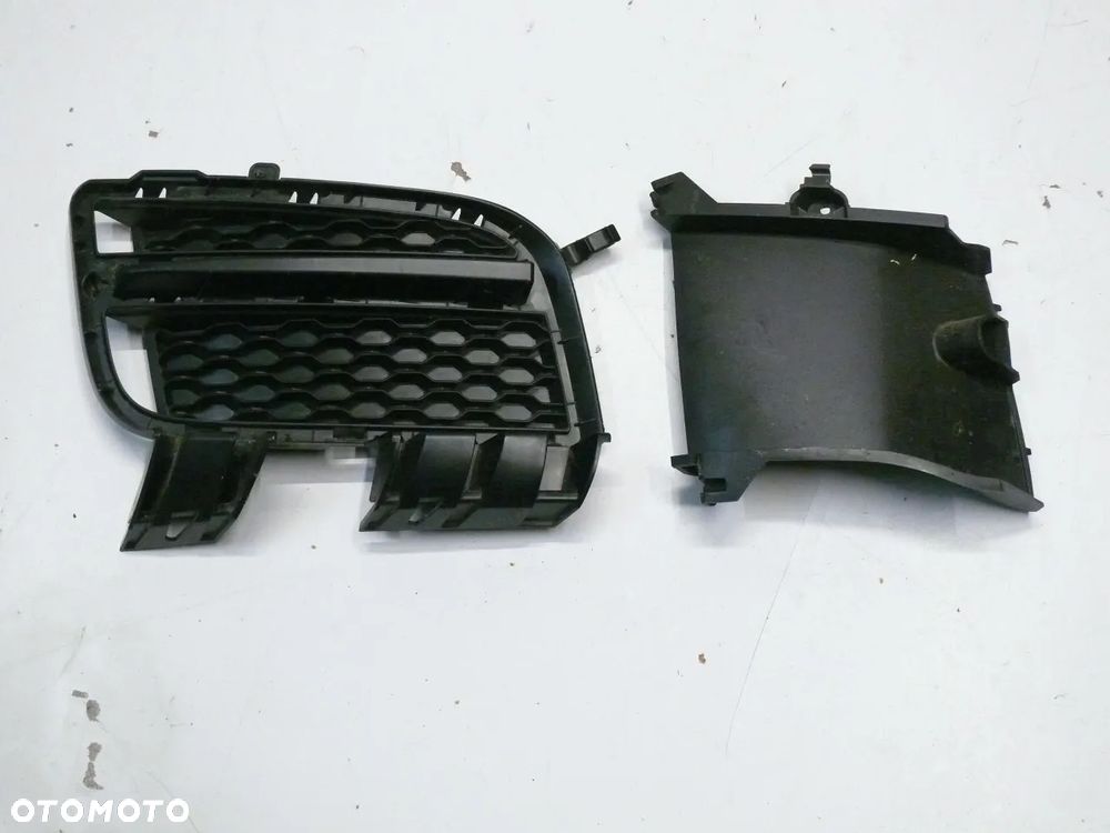 KRATKA ZDERZAKA PRAWA JAGUAR XE GX73 X760 2015 2020 KOMPLET - 1