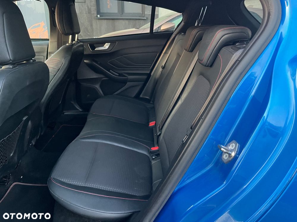 Ford Focus - 11
