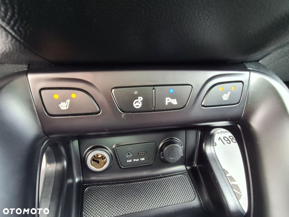 Hyundai ix35 2.0 CRDi 4WD Premium - 17
