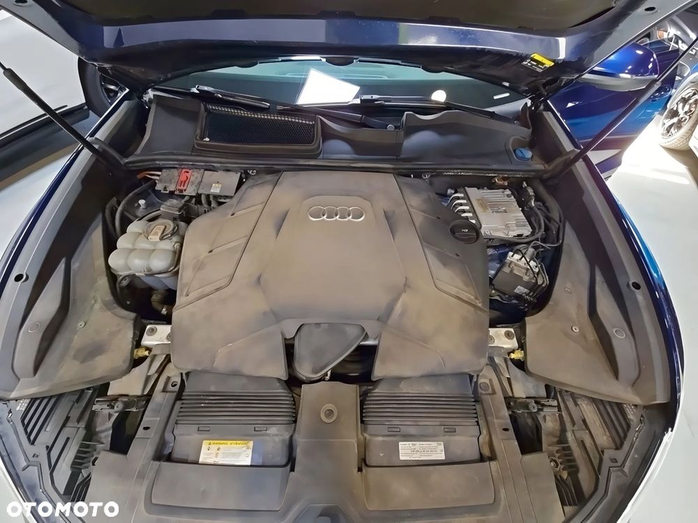 Audi Q8 55 TFSI quattro tiptronic - 10