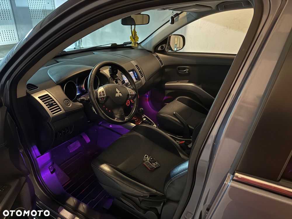 Mitsubishi Outlander 2.2 DID Intense + TC-SST - 3