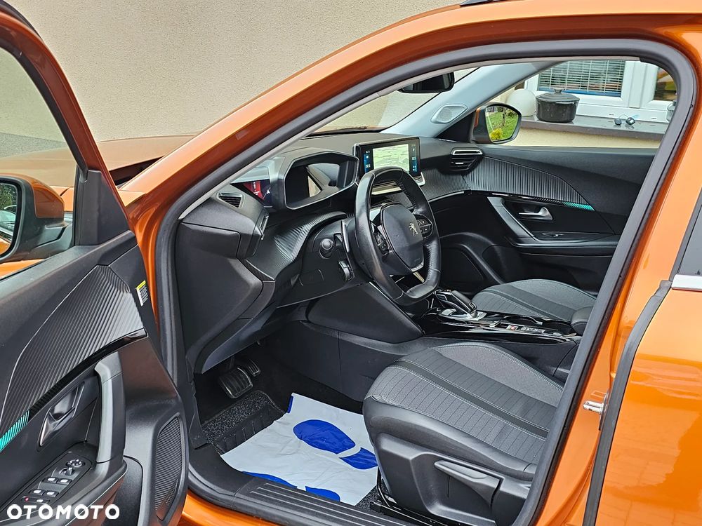 Peugeot 2008 1.5 BlueHDi Allure Pack S&S EAT8 - 21