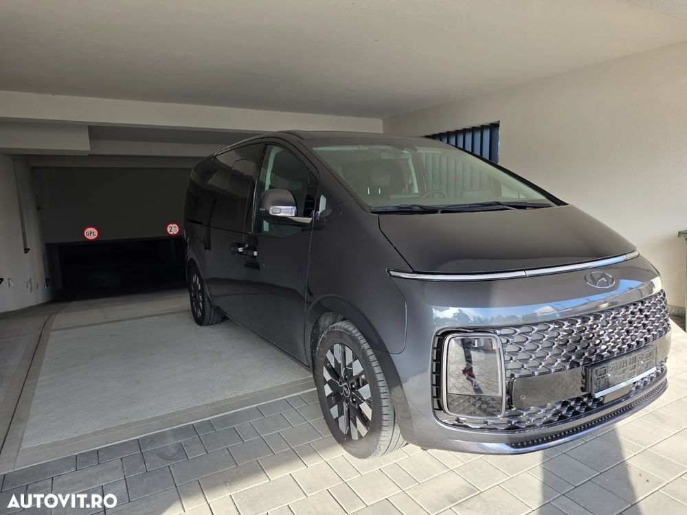 Hyundai Staria 2.2 CRDi Allrad Signature - 3