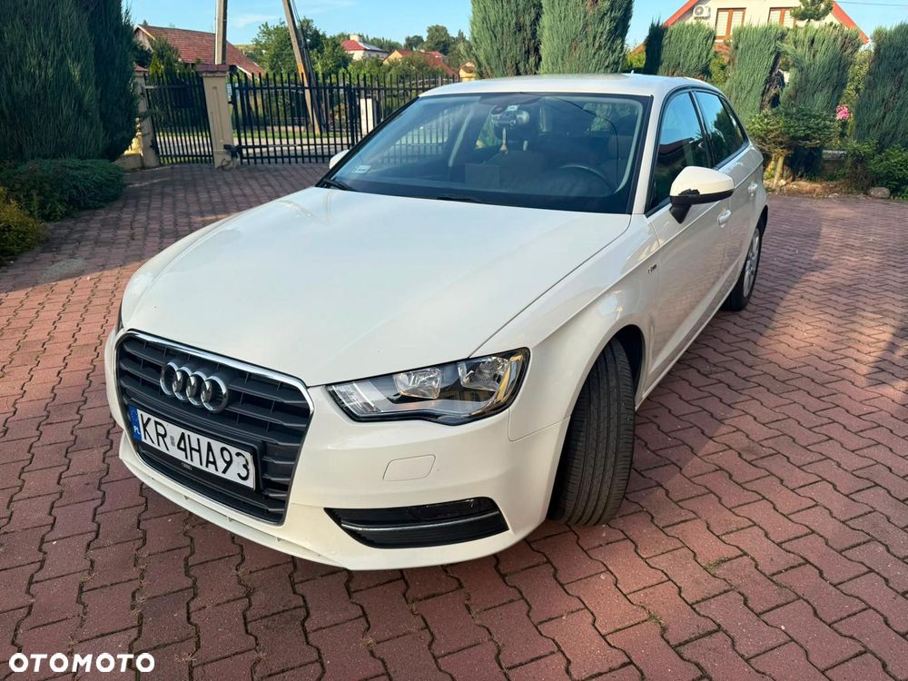 Audi A3 Sportback 1.6 TDI Ambiente - 1