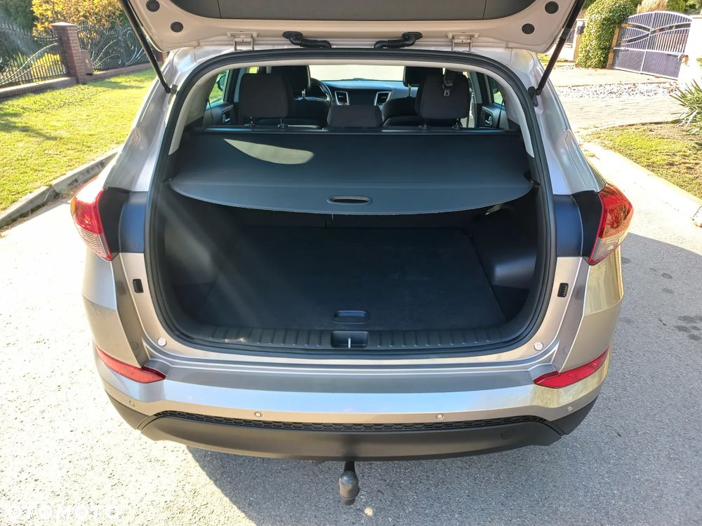 Hyundai Tucson blue 1.7 CRDi 2WD Style - 18