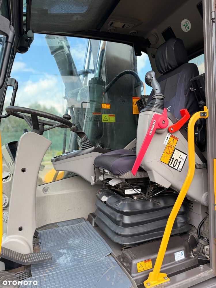 Volvo EW160D - 17