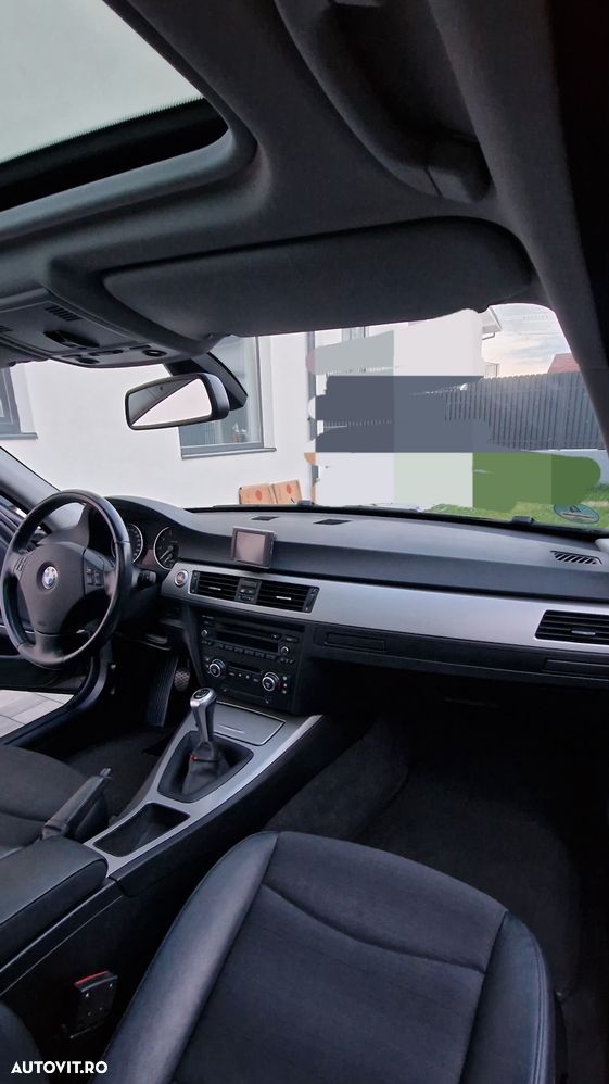 BMW Seria 3 320i - 8