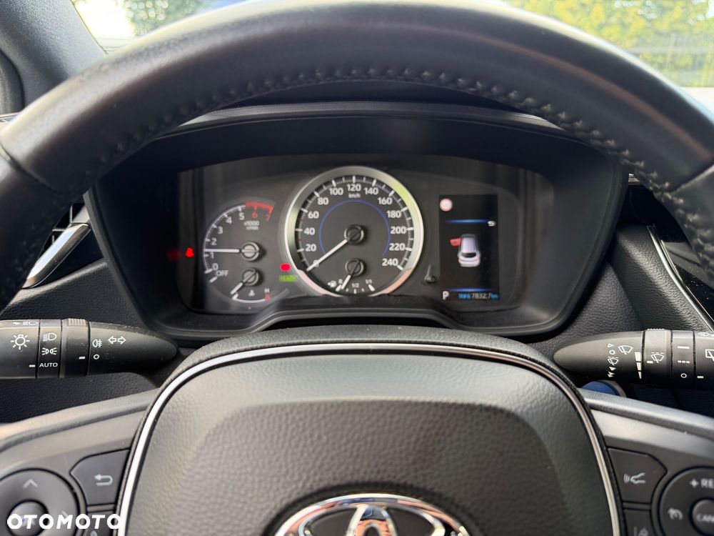 Toyota Corolla 1.8 Hybrid Comfort - 17