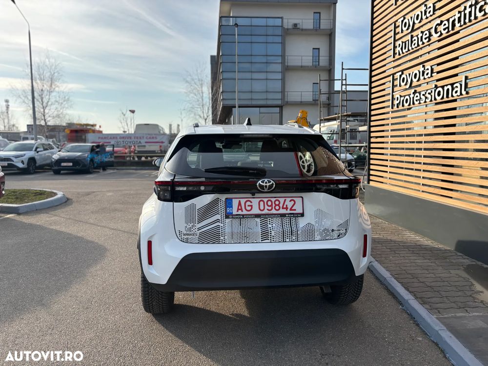 Toyota Yaris Cross 1.5 VVT-i HSD 4x2 Active - 4