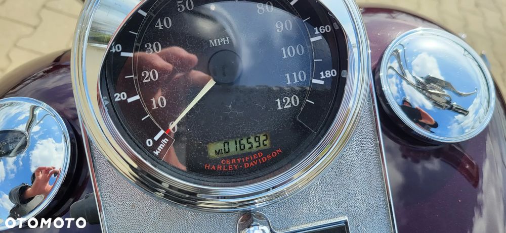 Harley-Davidson Touring Road King - 17