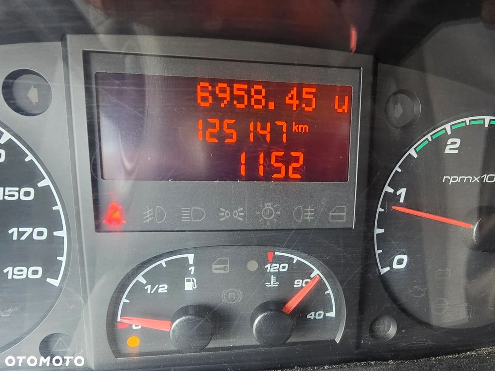 Iveco Daily 35s14 3.0 CNG - 11