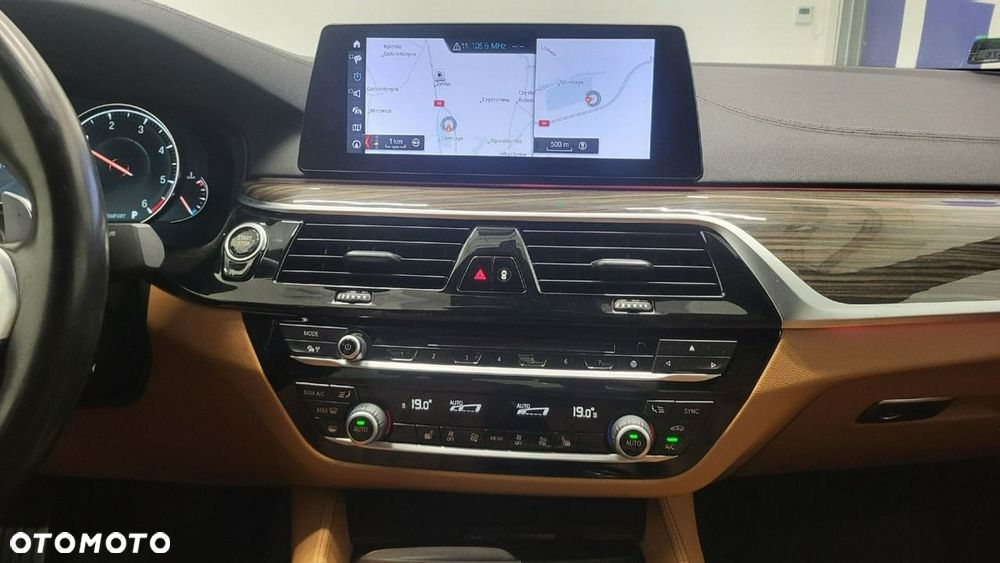 BMW Seria 5 - 21