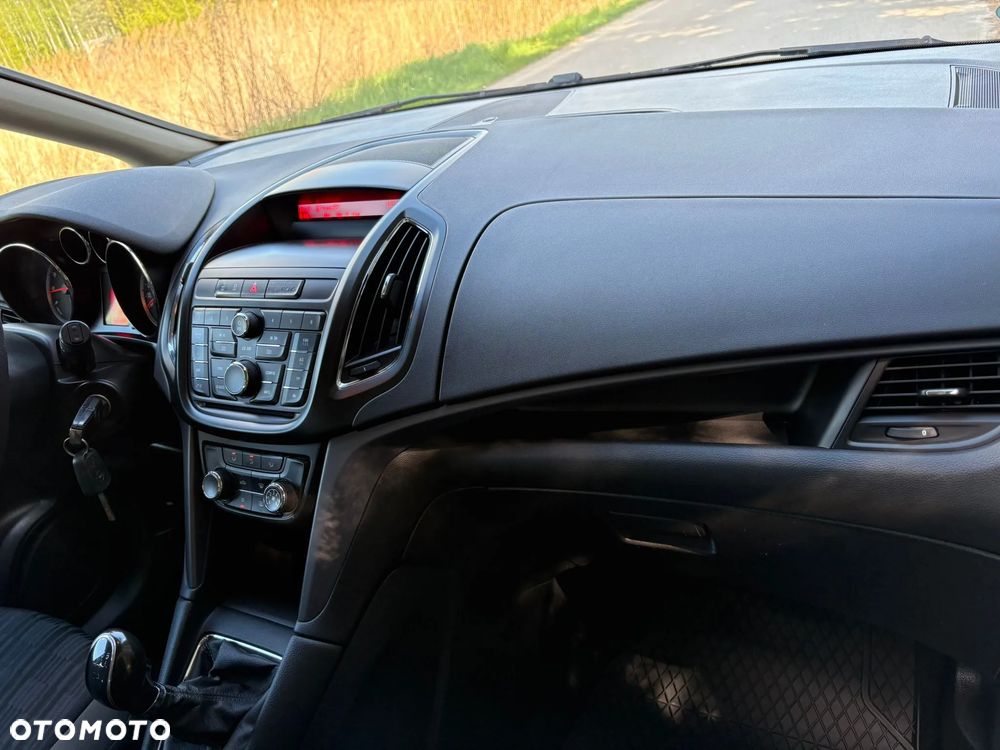 Opel Zafira Tourer 1.8 Edition - 32