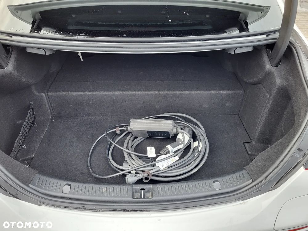 Mercedes-Benz Klasa E - 22