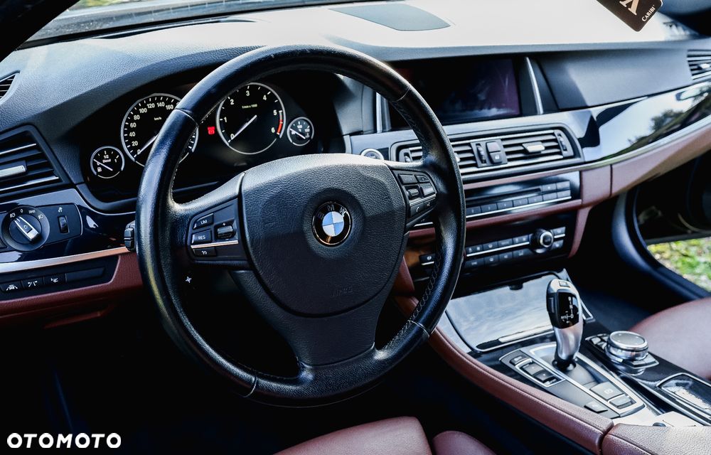 BMW Seria 5 530d xDrive - 19