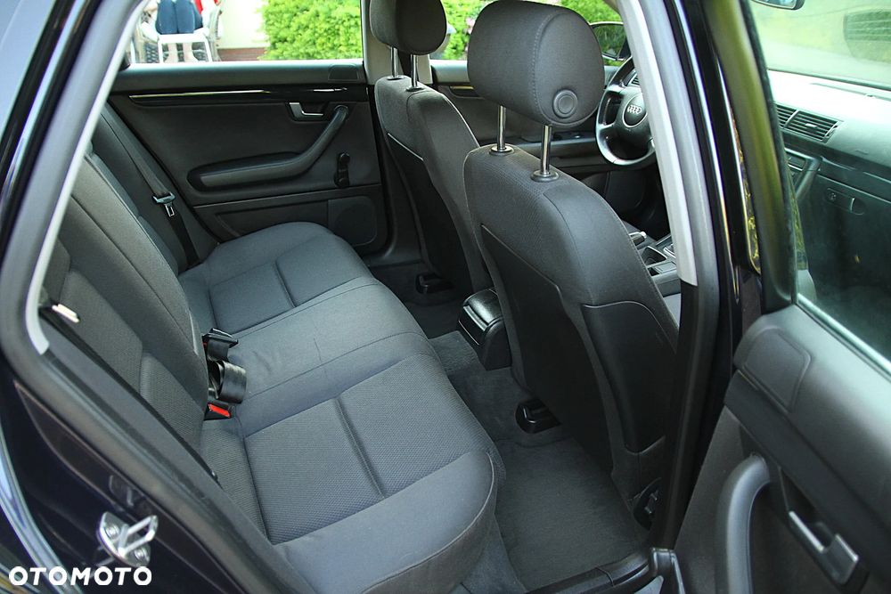 Audi A4 Limousine - 26