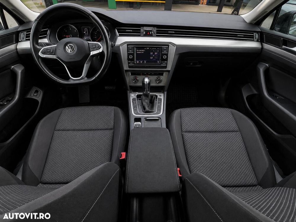 Volkswagen Passat 2.0 TDI DSG Trendline - 9