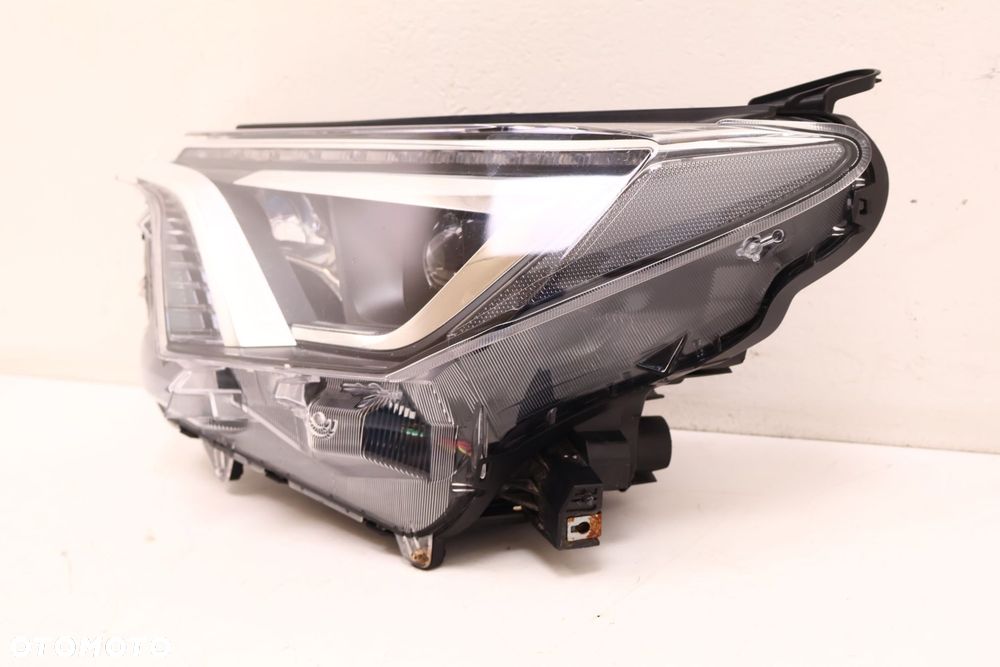 TOYOTA RAV4 IV LIFT LAMPA LEWA PRZÓD - 4